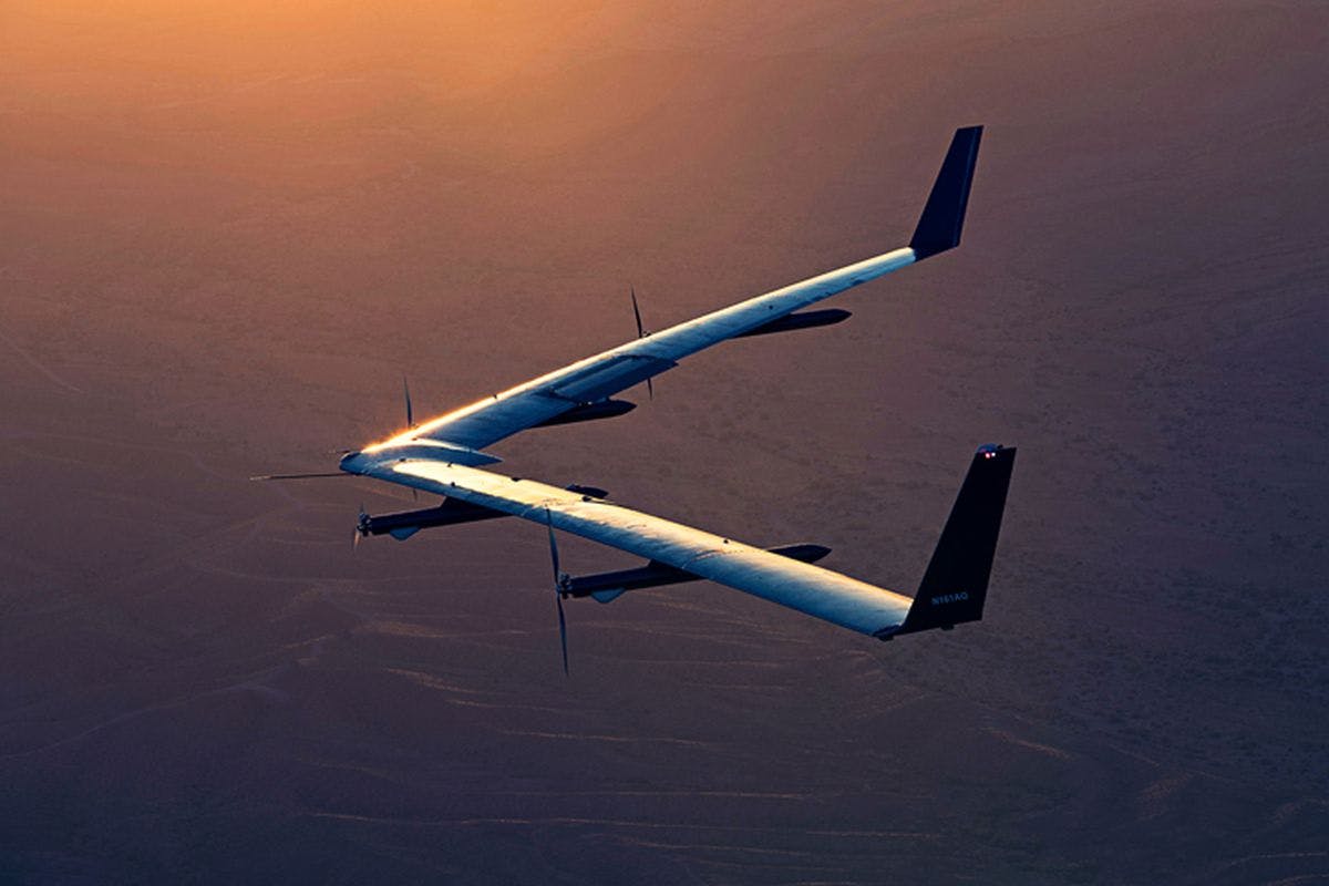 Facebook's internet-beaming drone has completed its second test flight and didn't crash